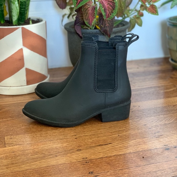 Jeffrey Campbell Shoes - Jeffrey Campbell black rubber Chelsea rain boots 7